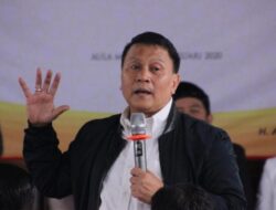 PKS Soal TNI Jaga DPR: Apakah Kepolisian Lebih Cukup untuk Jaga Keamanan?