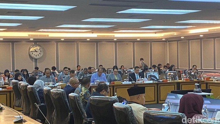 [Pertemuan Komisi XIII dan Pemerintah RUU Ekstradisi RI-Rusia Memicu Pro-Kontra]
