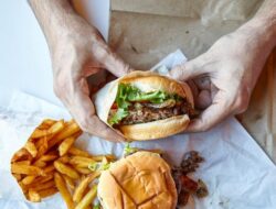 Shocking! Pria Ini Makan Hanya Junk Food 700 Hari, Ini Efeknya pada Tubuhnya!