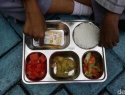 75 Pelajar Cipongkor Bandung Barat Diduga Keracunan MBG, Alami Sesak-Muntah: Apa yang Sebenarnya Terjadi?