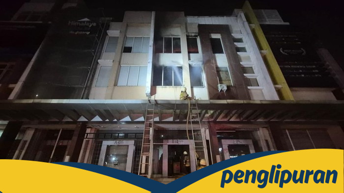 Gudang Karpet di Priok Terbakar Akibat Korsleting, Kerugian Capai Rp 2,5 M: Bencana yang Mengguncang Komunitas