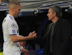 Mourinho Rayu Benzema untuk Gabung ke Benfica, Kontrak striker di Al Ittihad Akan Habis