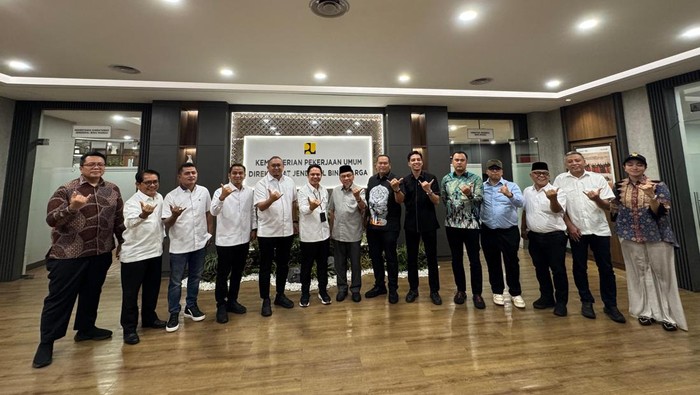 Andre Rosiade Pertemukan Kepala Daerah Sumbar-Dirjen Bina Marga, Bahas Infrastruktur - Update 1