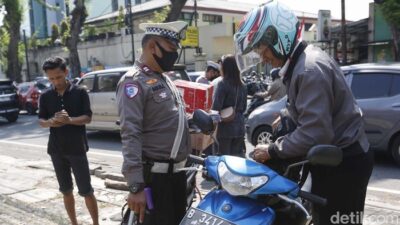 **Pajak Motor Mati Bisa Ditilang? Mengenal Proses Pajak dan STNK**
