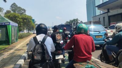 Gelombang Kebakaran Lalu Lintas Jelang Aksi Hari Tani di DPR, Apa yang Terjadi?