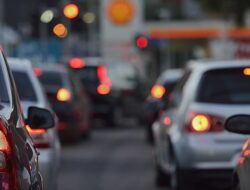 **Titik Macet di Jakarta per Pukul 22.00: Tomang Arah Pancoran, Slipi Terhambat Akibat Gerbang Tol Ditutup**