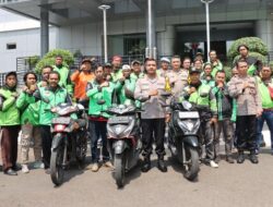 **”Ojol Kamtibmas” dan Polisi Bersinergi, Jaga Keamanan Jakarta Barat**