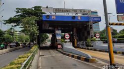 “Penjelasan Jasa Marga soal Macet Parah di Jakarta: Bukan Hanya GT yang Menyebabkan Kebuntuan!”