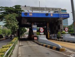 “Penjelasan Jasa Marga soal Macet Parah di Jakarta: Bukan Hanya GT yang Menyebabkan Kebuntuan!”
