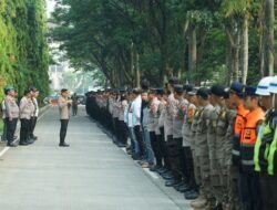 **Ribuan Polisi Siaga, Demo Buruh di Bekasi Berlangsung Aman**