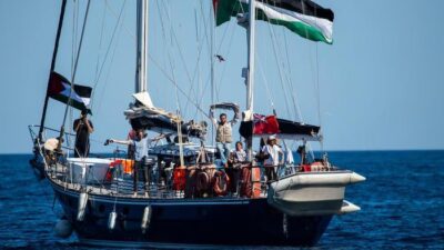 “Dunia Hari Ini: Italia Kirim Kapal Militer Bantu Perahu Flotilla yang Diserang Israel”