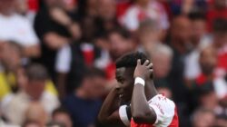 Arteta Ditangkap Kamera Batasi Menit Bukayo Saka?