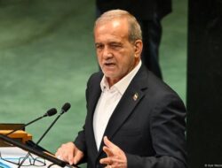 Iran Menolak Klaim Barat, Ultimatum Terakhir untuk Program Nuklir