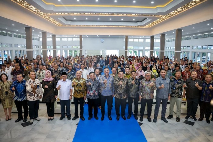 Lewat LokaModal, Menteri Maman Ajak UMKM Disiplin Atur Keuangan - Update 1