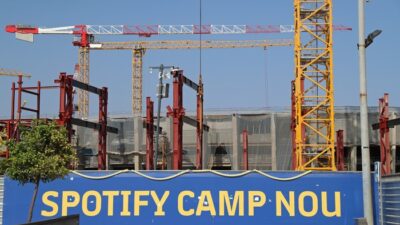 “Tikus Merusak, Proyek Camp Nou Baru Mau Dibuka, eh Ada Tikus! Terpaksa Ditunda!”