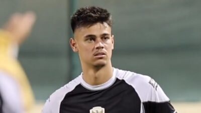 **Mees Hilgers Cs Ditepikan Timnas, Kluivert Prioritaskan Pemain Bugar untuk Kualifikasi Piala Dunia 2026**