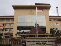 Kapolda Sulsel Irjen Rusdi Dimutasi, Brigjen Djuhandhani Menggantikan