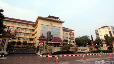 “Irjen Viktor Jadi Kapolda Babel, Kapolda Lampung Diganti Irjen Helfi Assegaf: Perubahan Besar di Kepolisian”