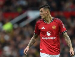 “Sesko Belum Bikin Gol di MU, Baru Pamer Skill di Sesi Latihan: Apakah Ini Tanda Peringatan bagi Solskjaer?”