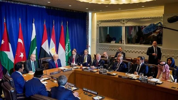Trump Berani, Tawarkan 21 Poin Perdamaian ke Muslim, Apa Isinya?