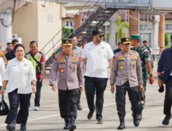 **Kapolri Ajak Pimpinan Kementerian Laksanakan Panen Raya Jagung di OKU Timur**