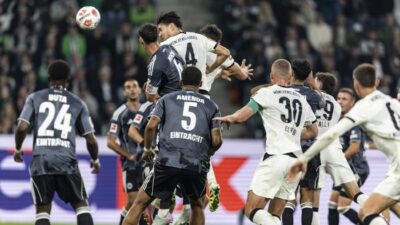 **Gladbach vs Frankfurt: Drama 10 Gol, Kevin Diks Cs Tumbang 4-6**