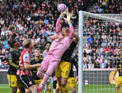 Viral Harry Maguire di Liga Inggris: Harry ‘Jagain’ Kiper Sendiri Saat MU Kalah dari Brentford