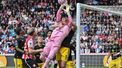 Viral Harry Maguire di Liga Inggris: Harry ‘Jagain’ Kiper Sendiri Saat MU Kalah dari Brentford