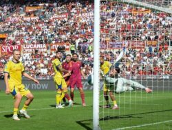 AS Roma Vs Verona: Giallorossi Bersinar, Verona Menunduk