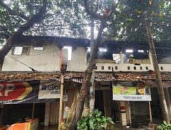 Ruko di Kebayoran Lama Kebakaran, 12 Mobil Damkar Diluncurkan – Update 1