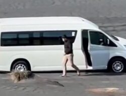 Minibus Elf Tersesat di Lautan Pasir Bromo, TNBTS Ungkap Kejadian Viral yang Mengejutkan!