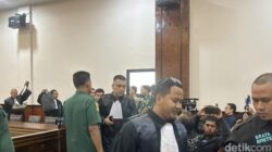 Hakim Baca Vonis, Tanpa Razman, Pengacara Walk Out: Ini Alasannya!
