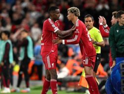 **Ekitike dan Isak: Duo Serang Liverpool yang Siap Bersinar**