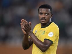 **Timnas Afrika Selatan Terkena Sanksi Pengurangan Poin karena Pemain Ilegal Teboho Mokoena**