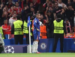 Enzo Fernandez Diserang Fans Benfica, Mourinho Turun Tangan di Stamford Bridge