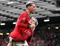 **Antony dan Garnacho: Dua Pemain MU yang Berbagi Penderitaan di Musim Panas 2025**