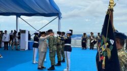 Prabowo Anugerahkan Kehormatan kepada Prajurit TNI Yang Berprestasi di atas KRI