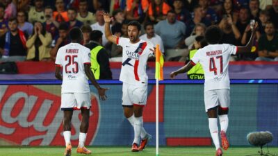 **Kebiasaan PSG: Tak Percaya Diri tapi Malah Menang! Pertandingan Dramatis melawan Barcelona!**
