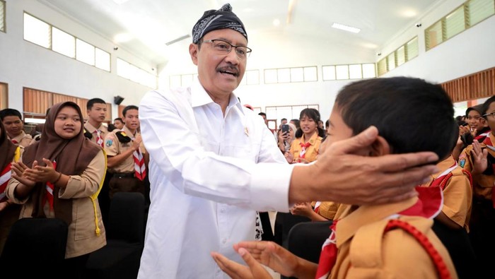 Kunker ke Banyuwangi, Mensos Gus Ipul Kebanggaan atas Talenta Adha Asyura dari Sekolah Rakyat