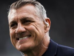 Christian Vieri Bersyukur San Siro Akan Dijadikan Stadion Modern
