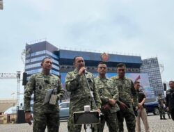 TNI Terangkan Alasan Bendera Merah Putih Robek Saat HUT Ke-80 di Monas