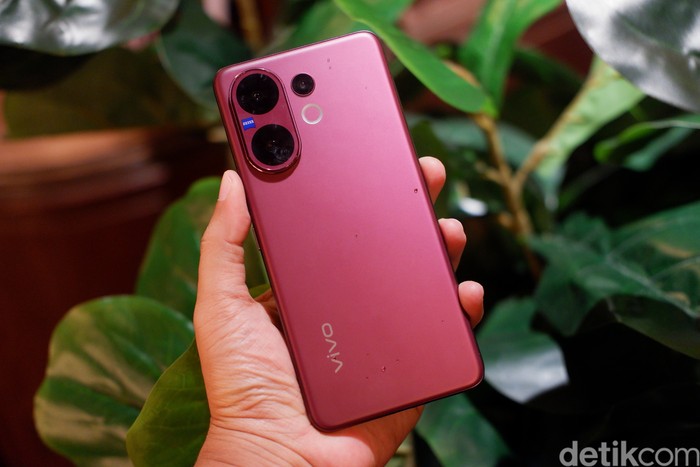 Harga Terbaru Vivo V60 Oktober 2025: Apakah Wajah Baru Teknologi Ini?