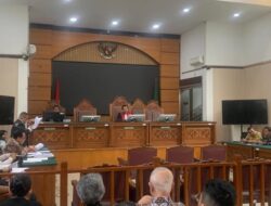 Nadiem Minta Hakim Hentikan Status Tersangka Praperadilan Korupsi Laptop!