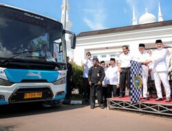 “Andra-Dimyati Luncurkan Bus Trans Banten, Gratis hingga Akhir Tahun, Bikin Heboh Warga Banten!”