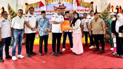 Andre Rosiade Serahkan Bantuan untuk Perantau Minang Korban Banjir di Bali – Update 1