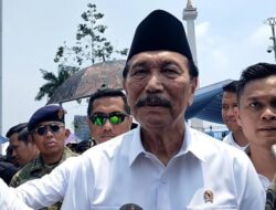 **Prabowo-Jokowi Bertemu 2 Jam, Luhut: Guyub, Kita Doakan Kompak**