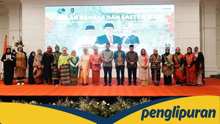 Fadli Zon Kukuhkan Bahasa dan Sastra sebagai Jiw...