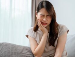 **Viral Gigi Berlubang Bisa ‘Menular’ ke Pasangan, Benarkah? Ini Penjelasan Dokter**