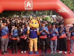 “Alfamidi Family Day Fun Walk: Olahraga Seru, Cegah Sampah Menyebabkan Bencana!”