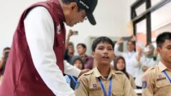 **Kisah Jeje: Dari Kepergian Keluarga ke Rasa Percaya Diri di SRMA 20**